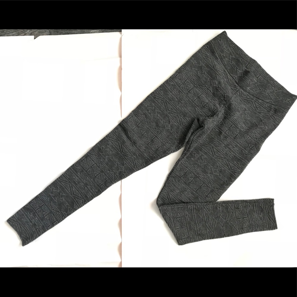 High Rise Leggings - Picture 2 of 2